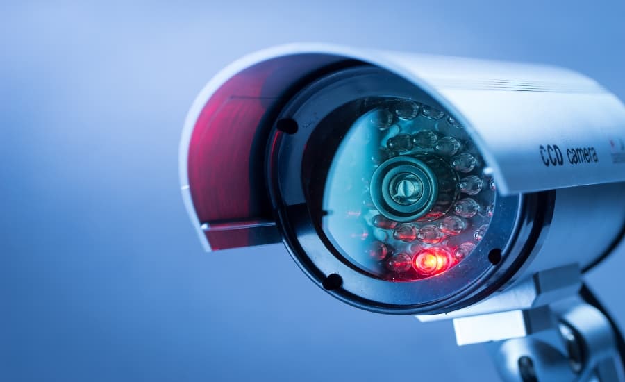 Alarmanlagen für Produktionsstätten: Sicherheit für Maschinen und Mitarbeiter