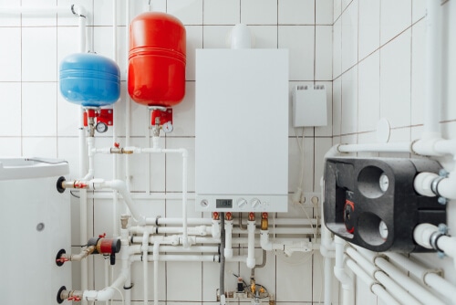 Heizungstechnik Online und die Alpha innotec alira L8 Split-HM12: Innovative Wärmepumpentechnologie für Ihr Zuhause